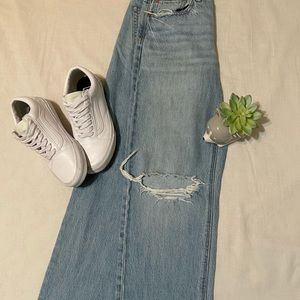 American Eagle ‘90s Straight Leg Jeans